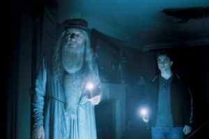 วิธีเปิด/ปิดไฟฉายบน iPhone ด้วยคาถา Lumos ของ Harry Potter – Flashfly